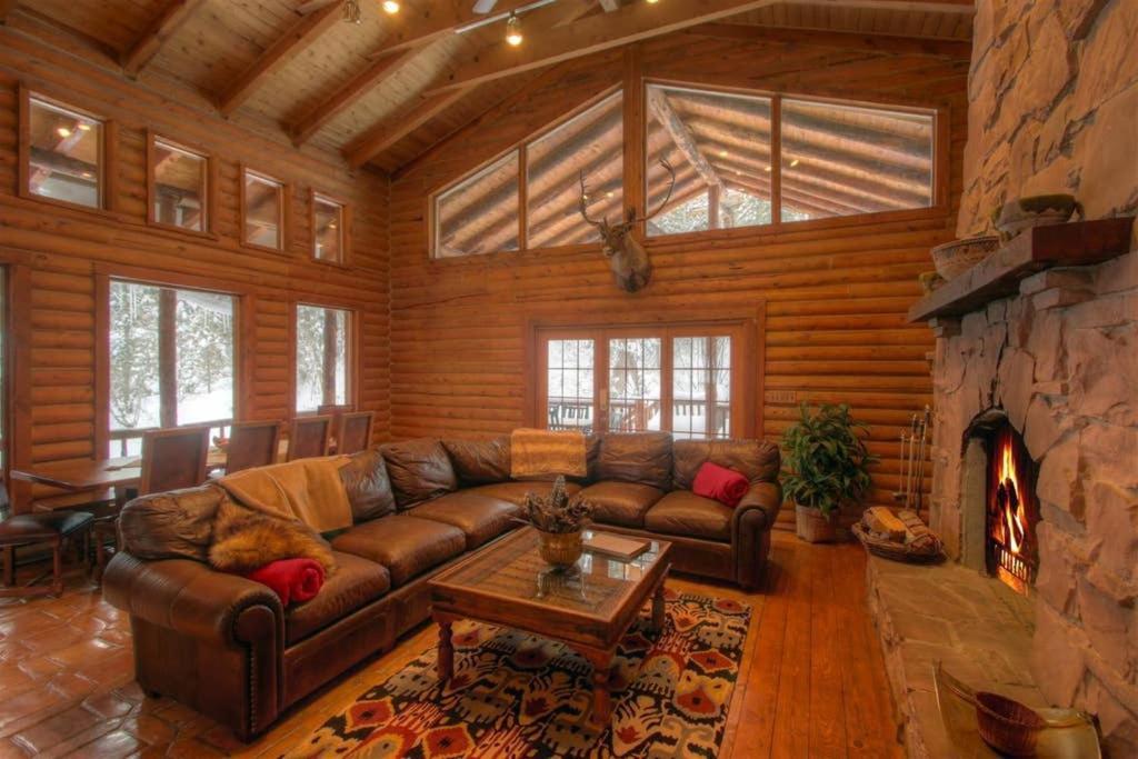 Log Cabin On The Stream Sundance, Utah Exterior foto