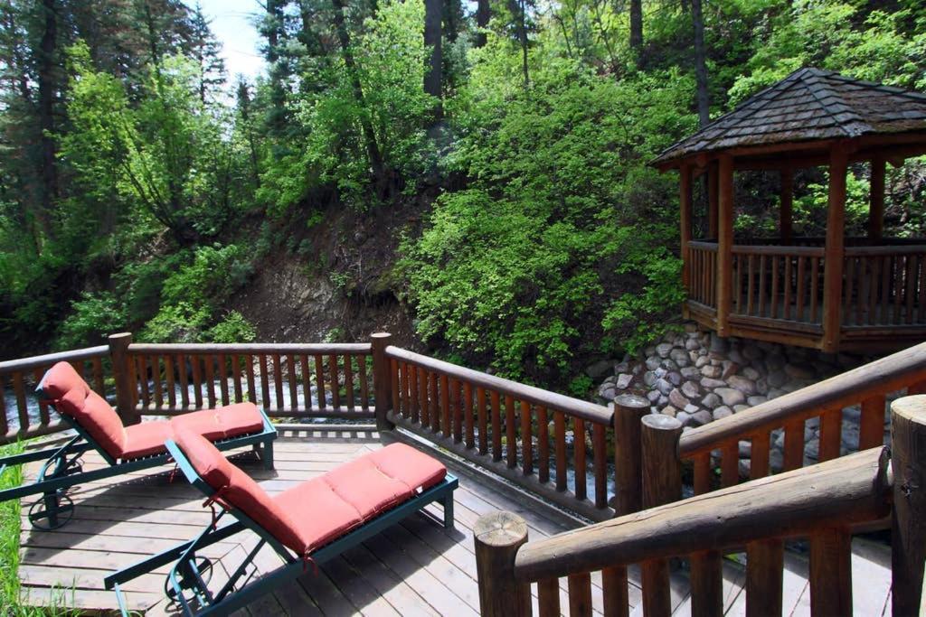 Log Cabin On The Stream Sundance, Utah Exterior foto