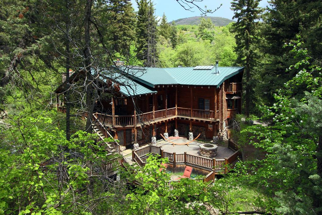 Log Cabin On The Stream Sundance, Utah Exterior foto