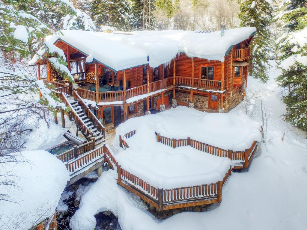 Log Cabin On The Stream Sundance, Utah Exterior foto
